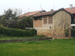 Casa Rustica in vendita a Fornovo San Giovanni