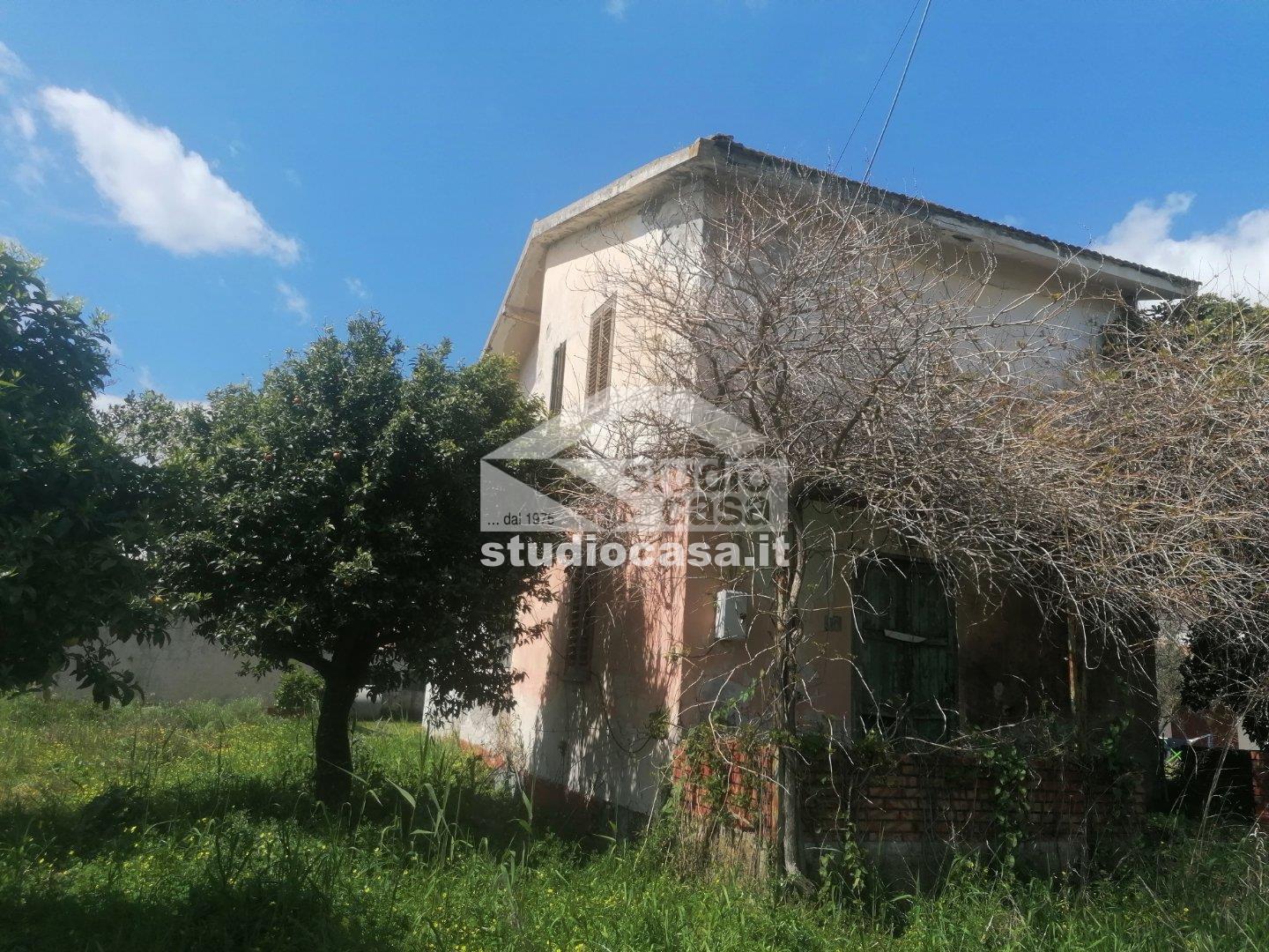 Casa Unifamiliare in vendita a Rocca di Neto