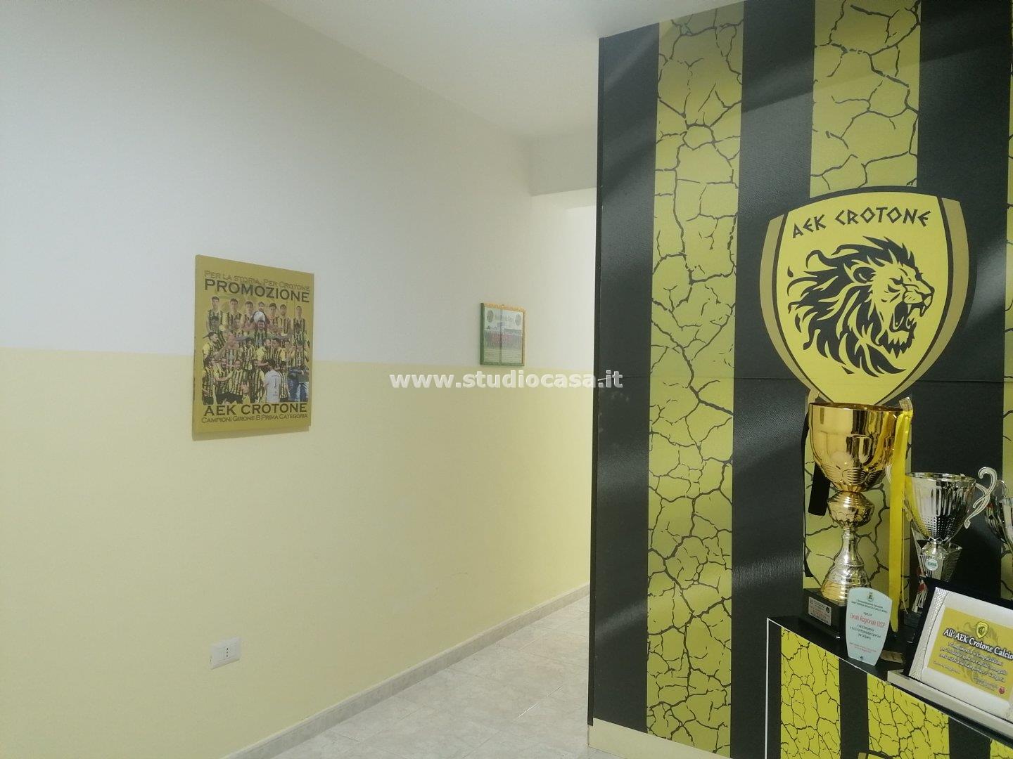 Ufficio in affitto a Crotone