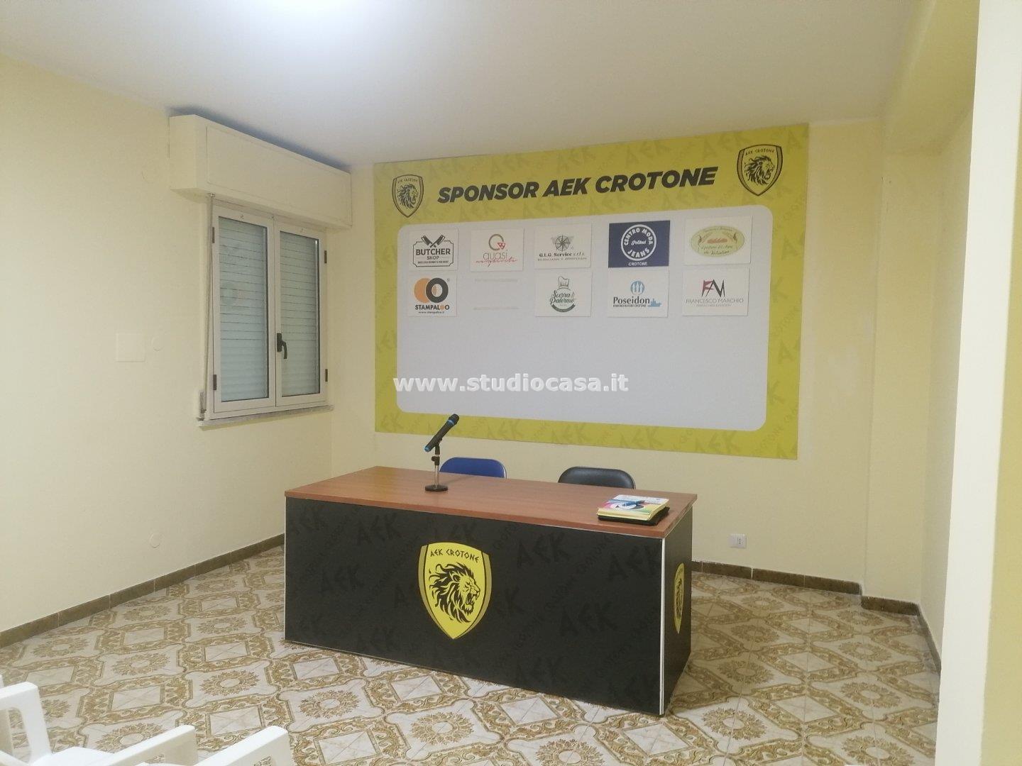 Ufficio in affitto a Crotone