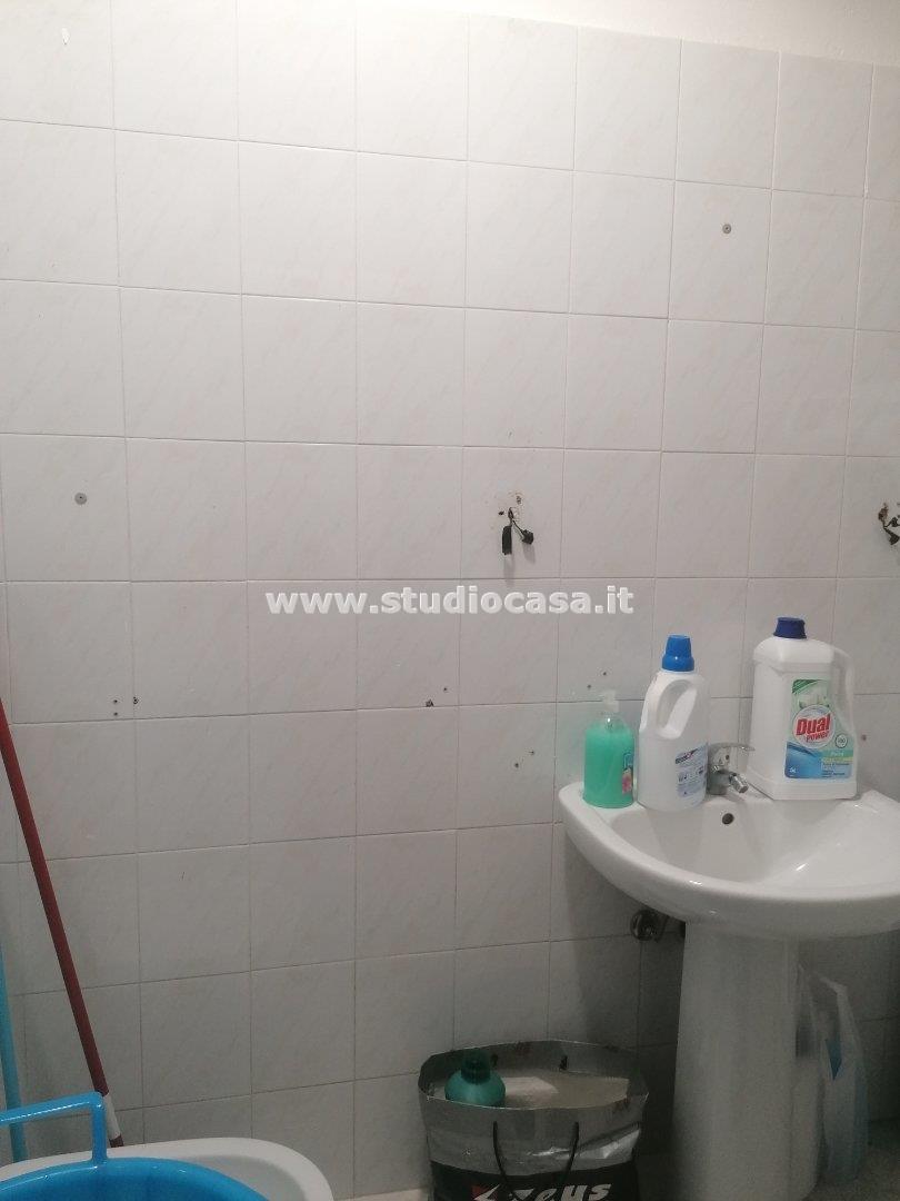 Ufficio in affitto a Crotone