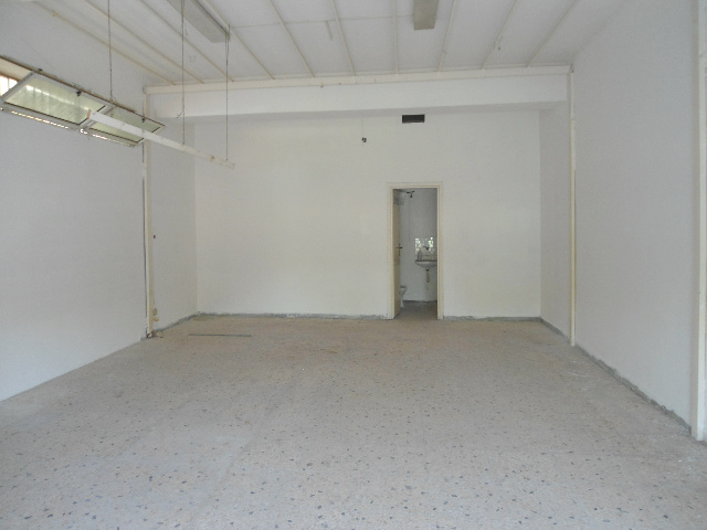 Magazzino in vendita a Crotone