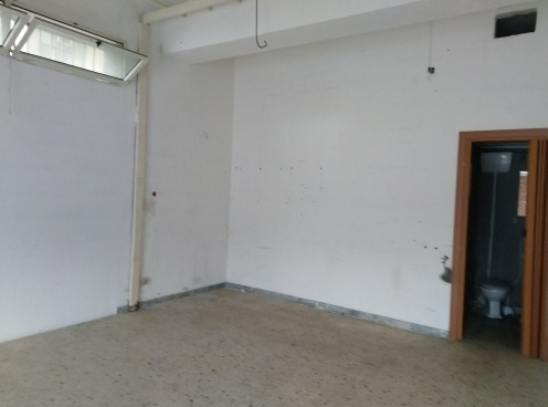 Magazzino in vendita a Crotone