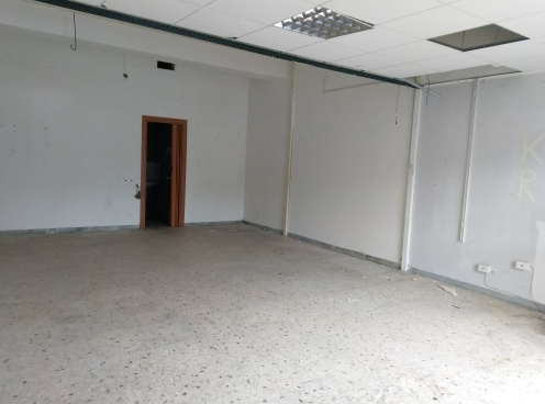 Magazzino in vendita a Crotone