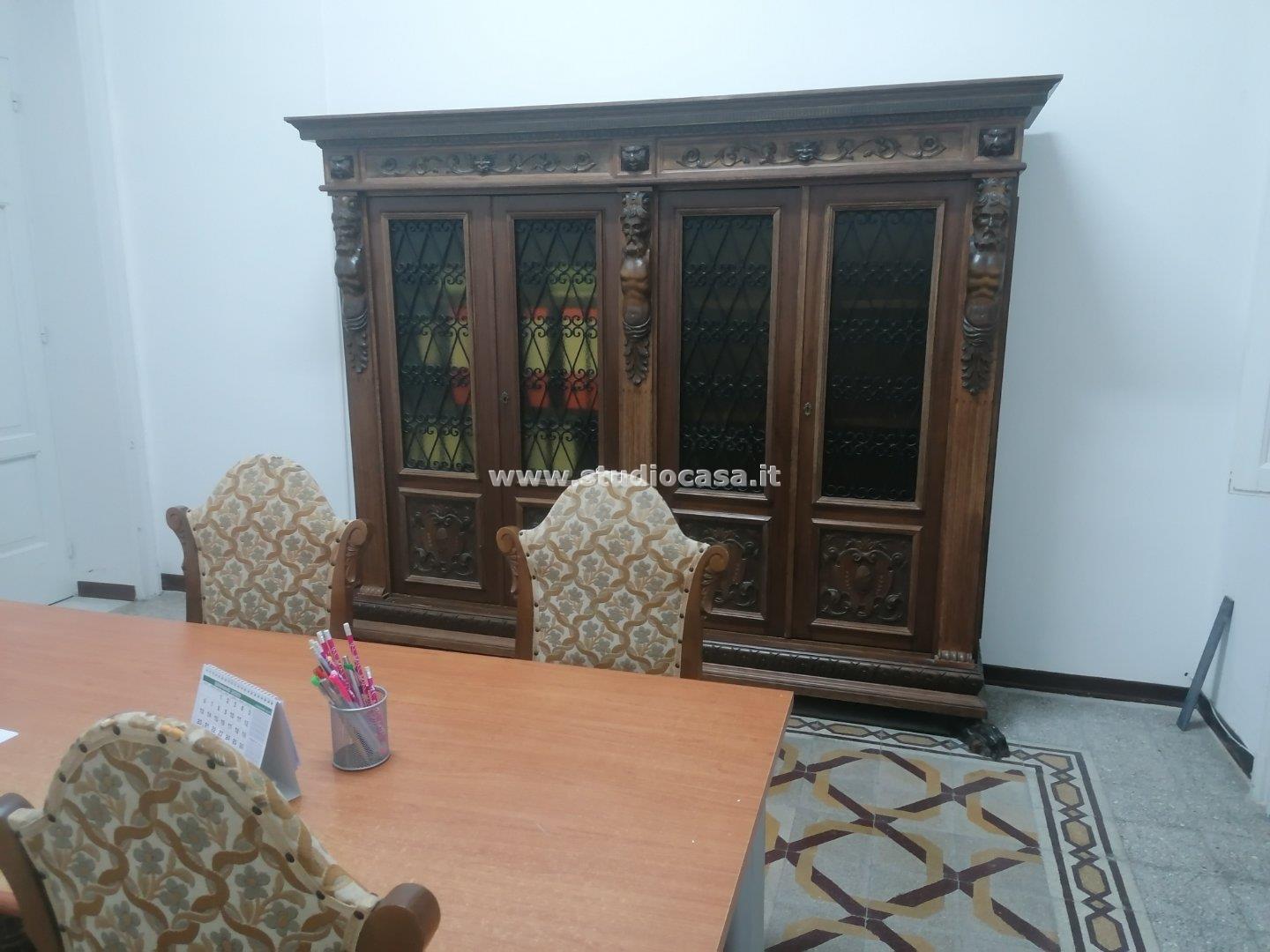 Stanza in Appartamento in affitto a Crotone