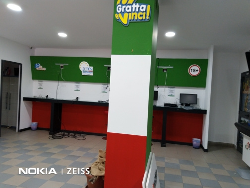 Magazzino in vendita a Crotone
