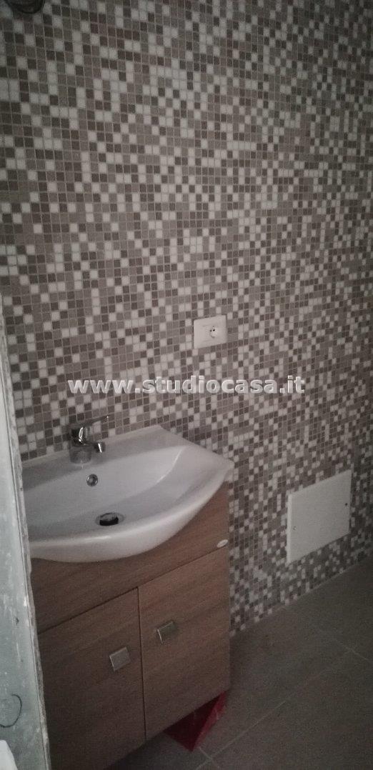 Magazzino in vendita a Crotone