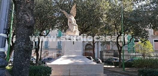 Magazzino in vendita a Crotone