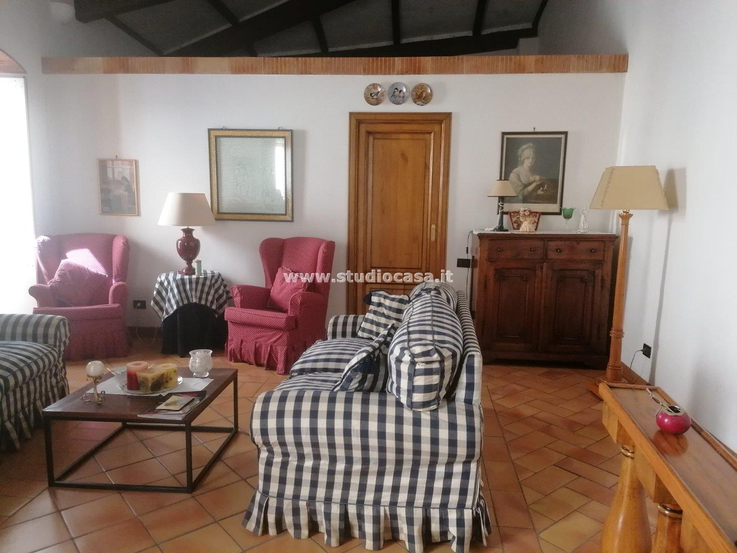 Casa Unifamiliare in affitto a Crotone