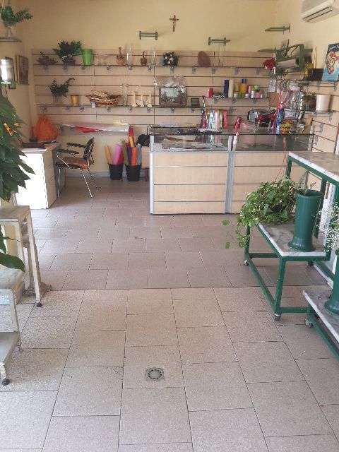 Magazzino in affitto a Crotone
