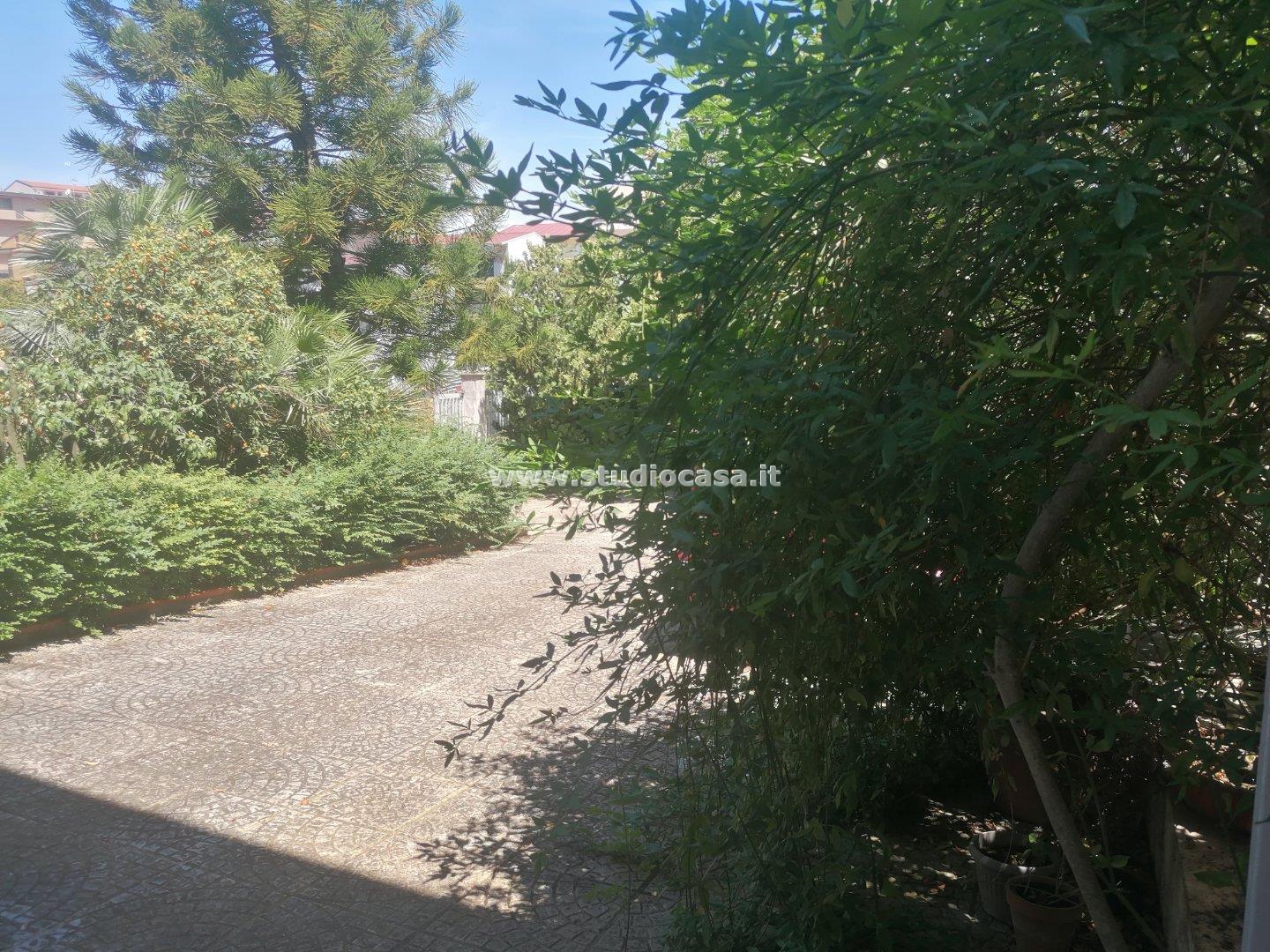 Villa Unifamiliare in vendita a Crotone