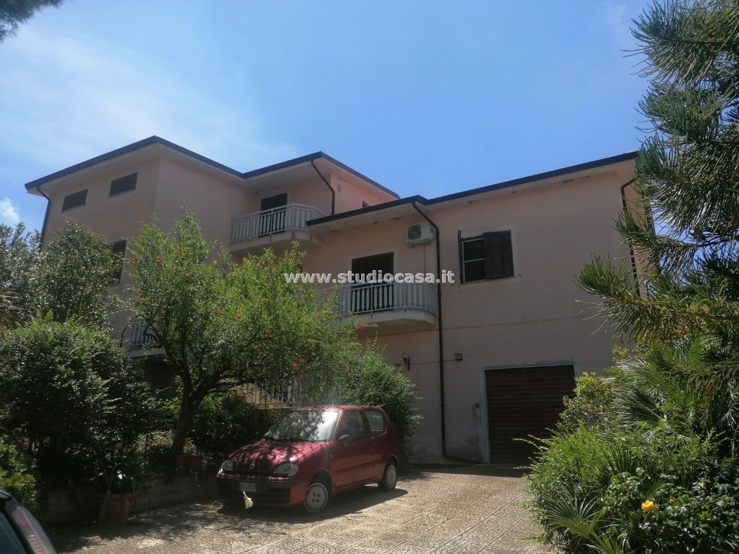 Villa Unifamiliare in vendita a Crotone
