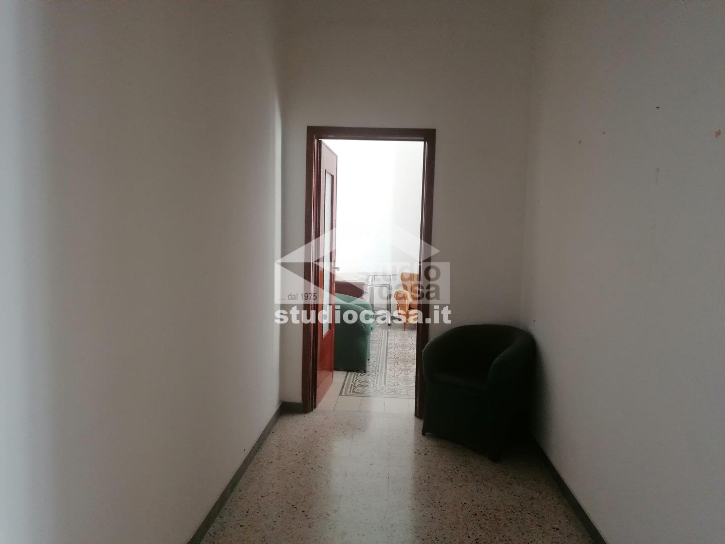 Appartamento in affitto a Crotone