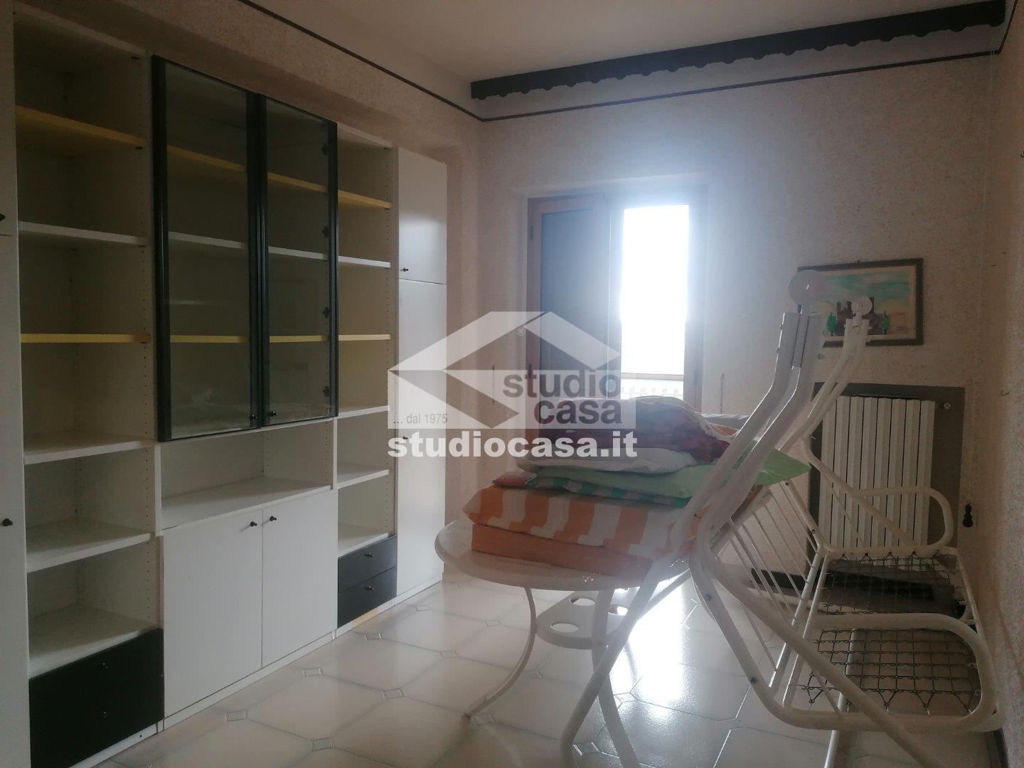 Appartamento in affitto a Crotone