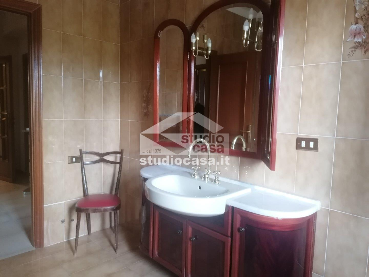 Appartamento in affitto a Crotone