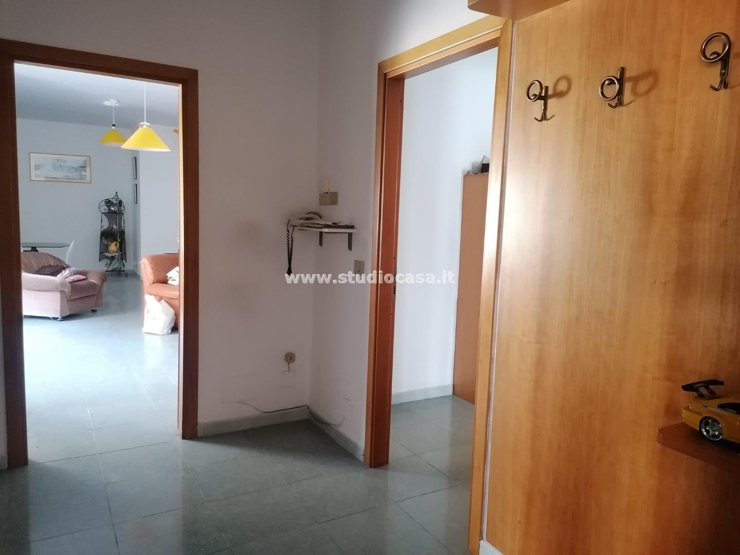 Casa Unifamiliare in vendita a Rocca di Neto