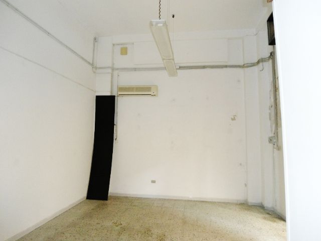 Magazzino in vendita a Crotone