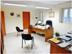 Ufficio in affitto a Crotone