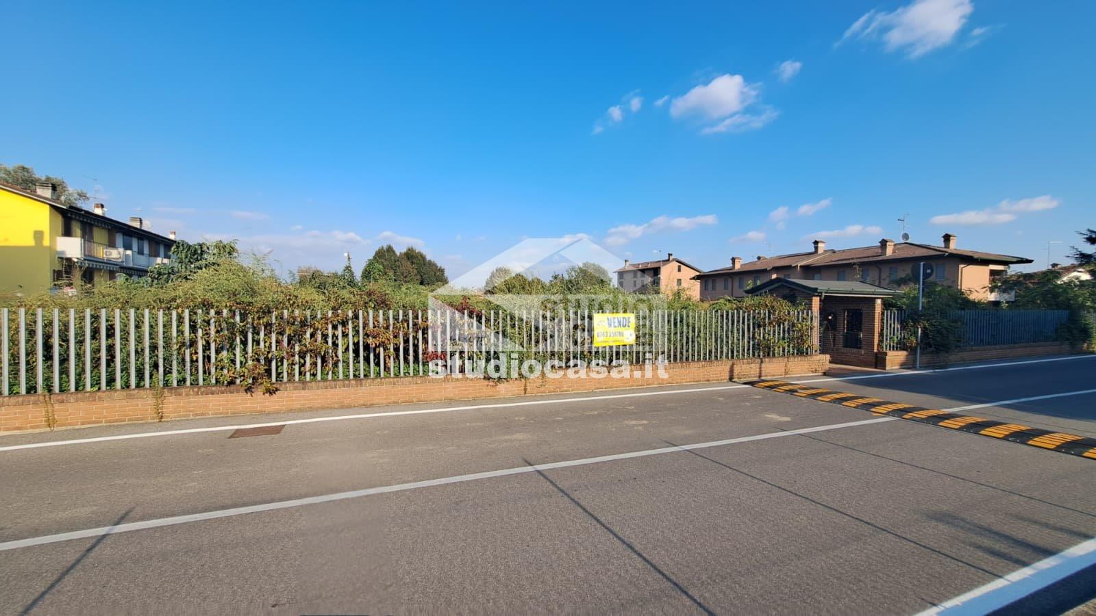 Terreno Residenziale in vendita a Fornovo San Giovanni