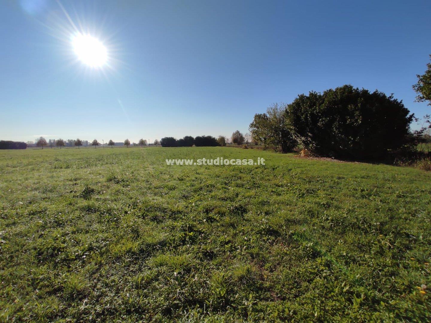 Terreno Agricolo in vendita a Castel Rozzone