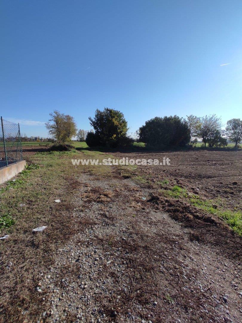 Terreno Agricolo in vendita a Castel Rozzone