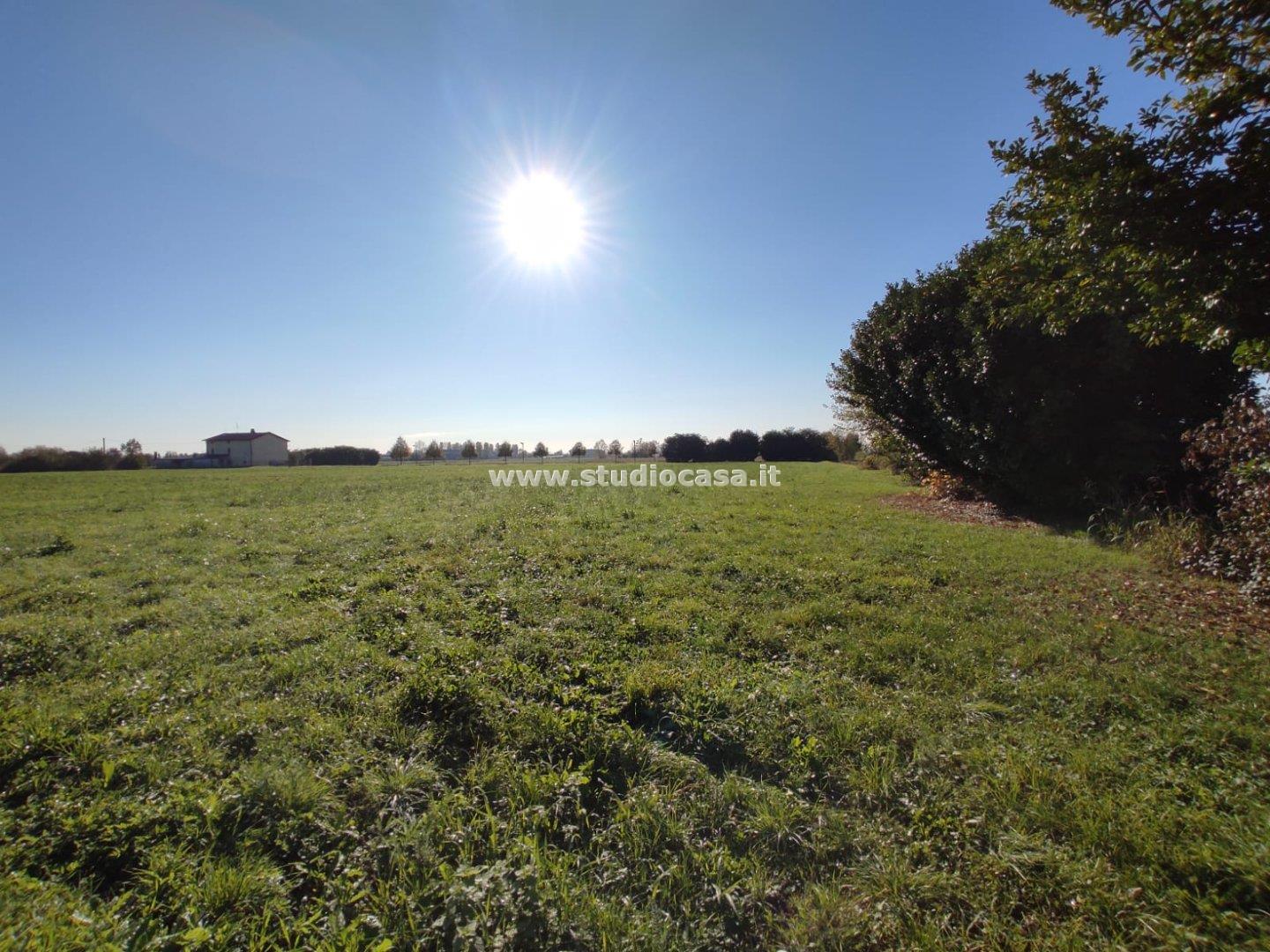 Terreno Agricolo in vendita a Castel Rozzone