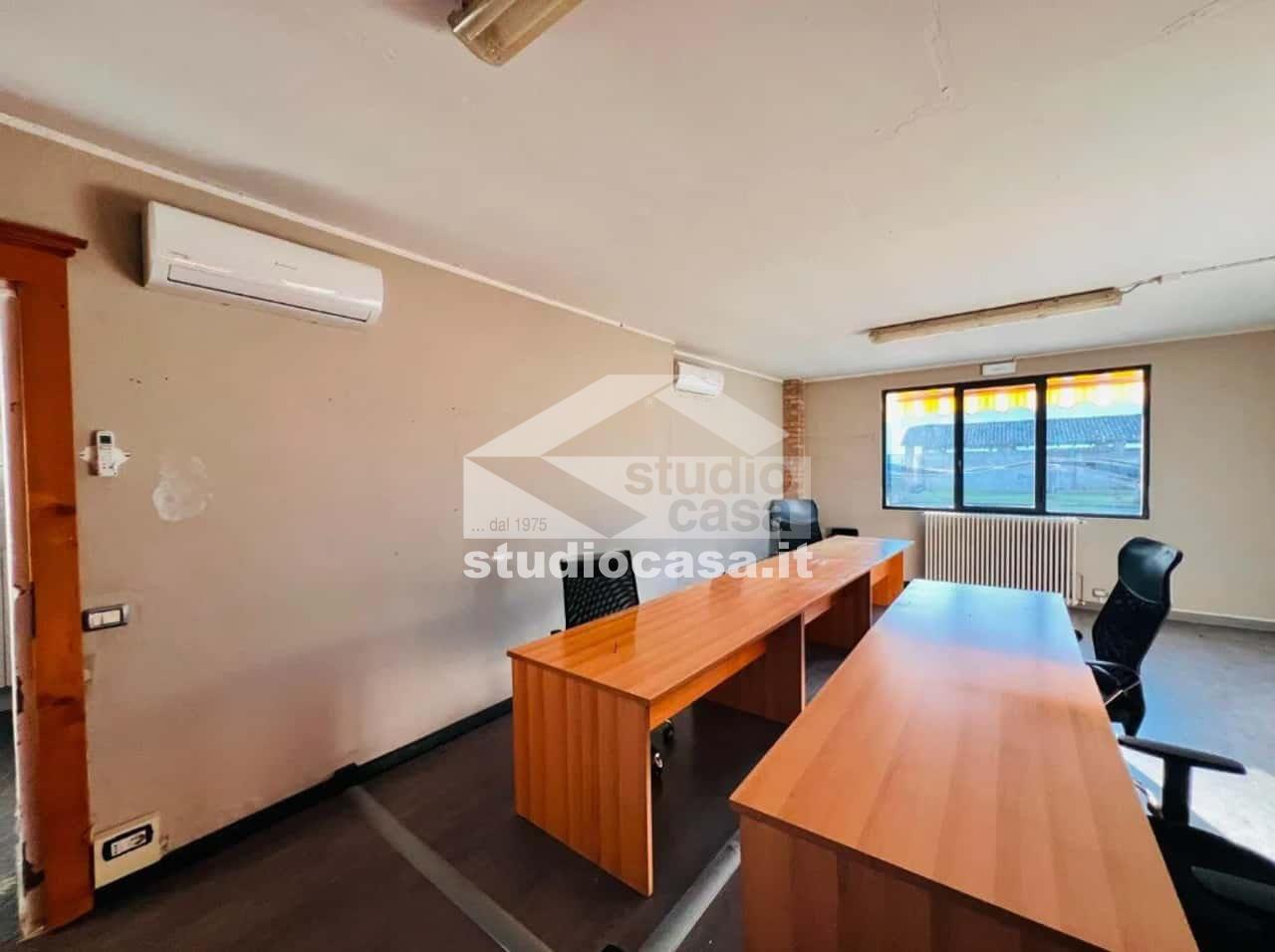 Ufficio in vendita a Vailate