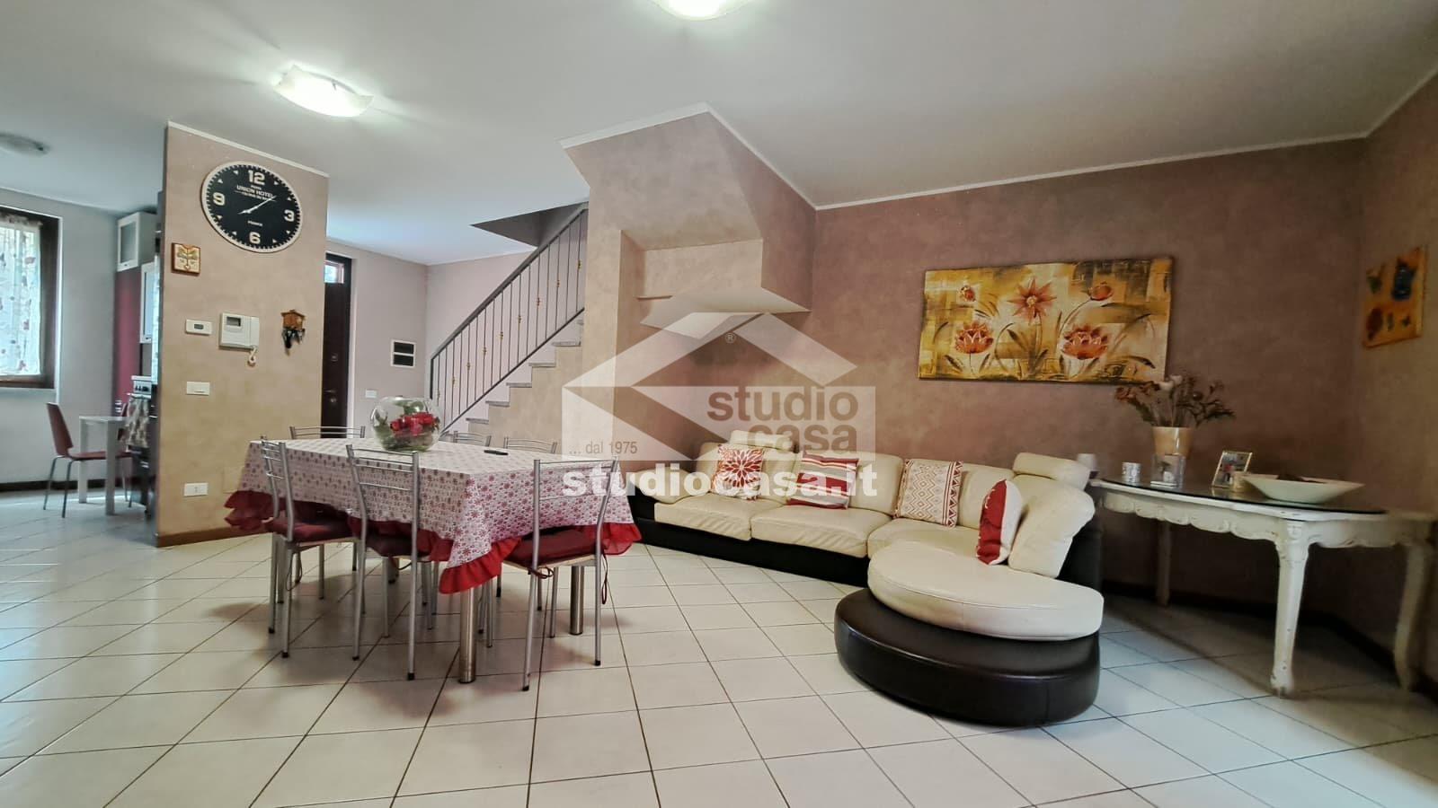 Villa a schiera di testa in vendita a Fornovo San Giovanni