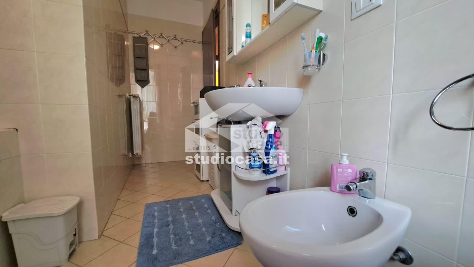 Villa a schiera di testa in vendita a Fornovo San Giovanni