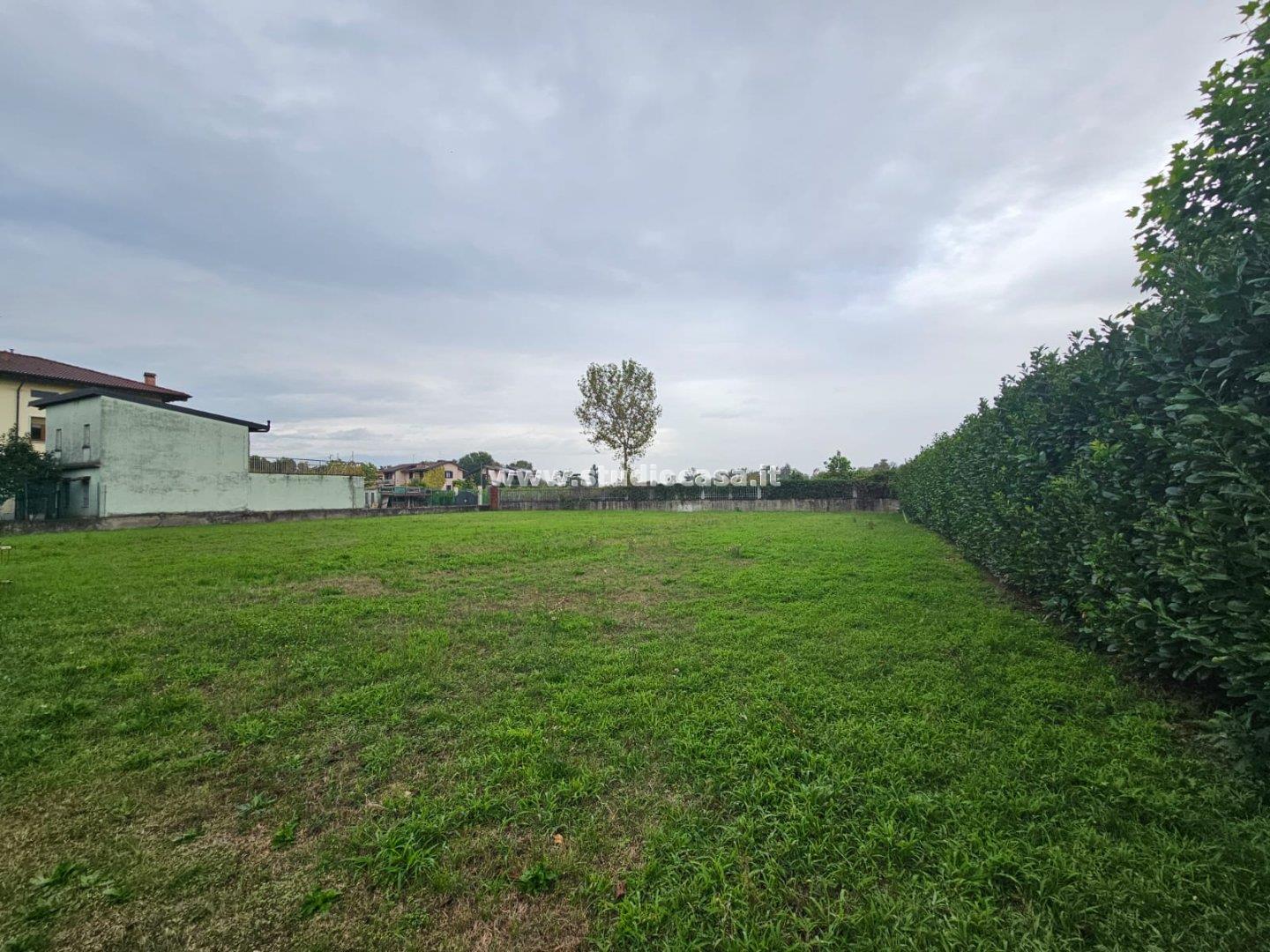 Terreno Residenziale in vendita a Pognano