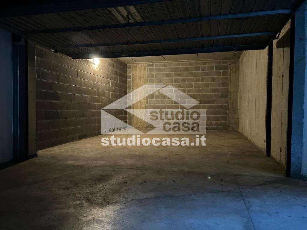 Box / Autorimessa in vendita a Caravaggio