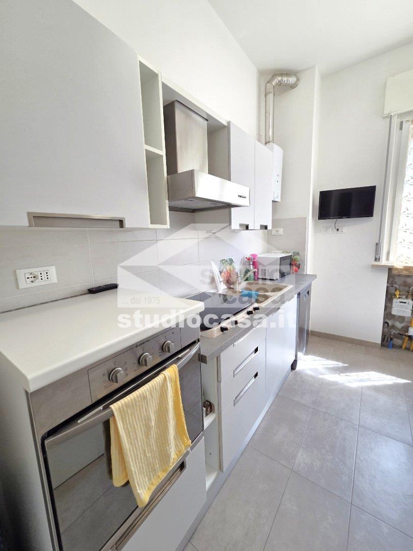 Stanza in Appartamento in affitto a Cremona