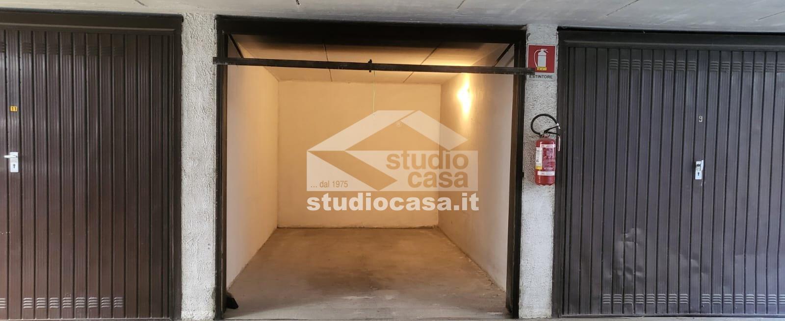 Box / Autorimessa in vendita a Cremona