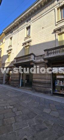Negozio in affitto a Cremona