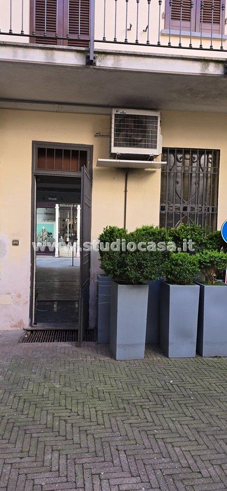 Negozio in affitto a Cremona