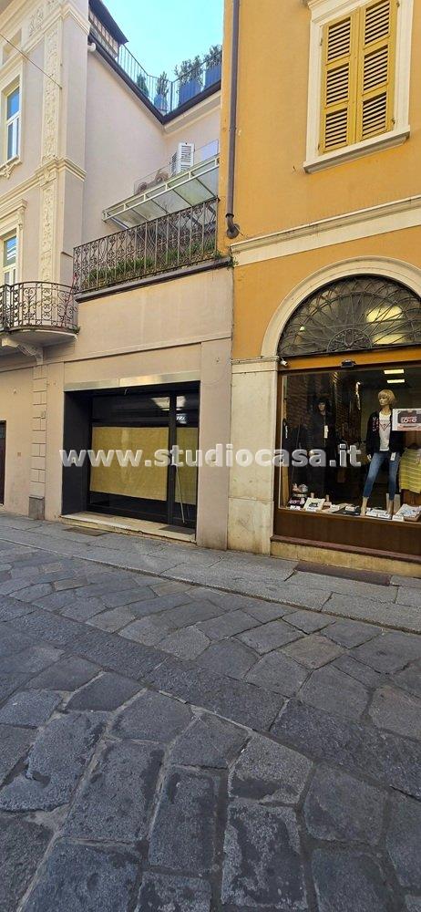 Negozio in affitto a Cremona