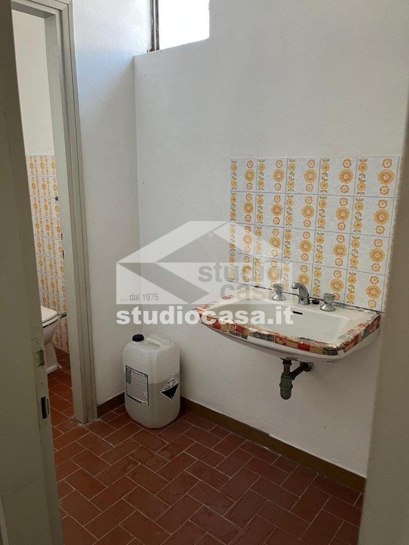 Studio in affitto a Castelverde
