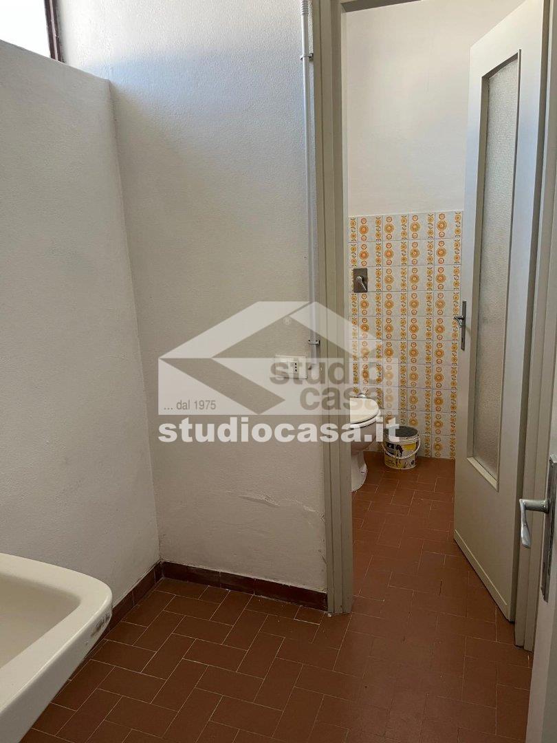 Studio in affitto a Castelverde