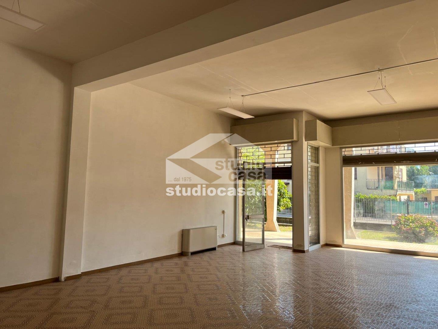 Studio in affitto a Castelverde