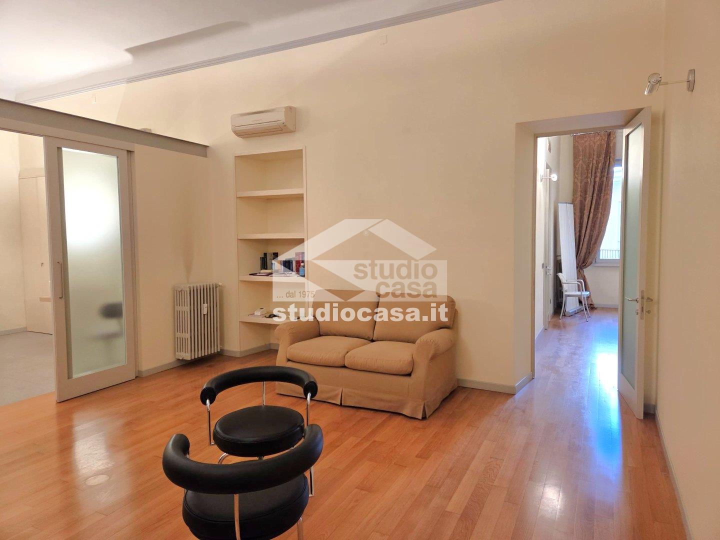 Studio in affitto a Cremona