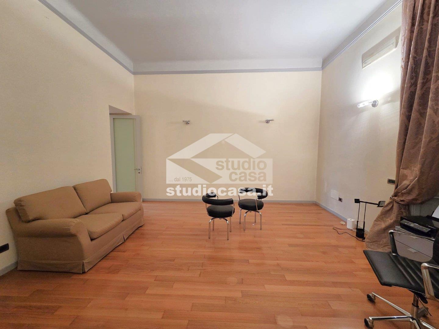 Studio in affitto a Cremona