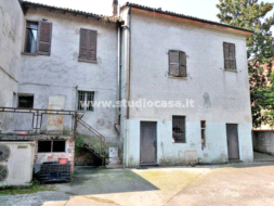 Casa Bifamiliare in vendita a Cremona