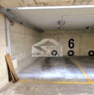 Box / Autorimessa in affitto a Cremona