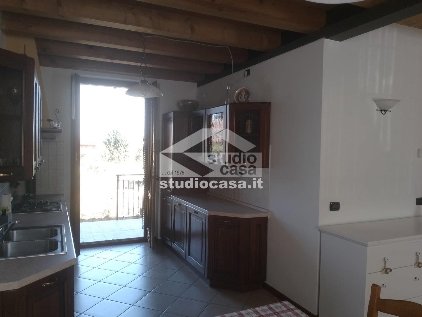 Casa Unifamiliare in affitto a Castiglione d