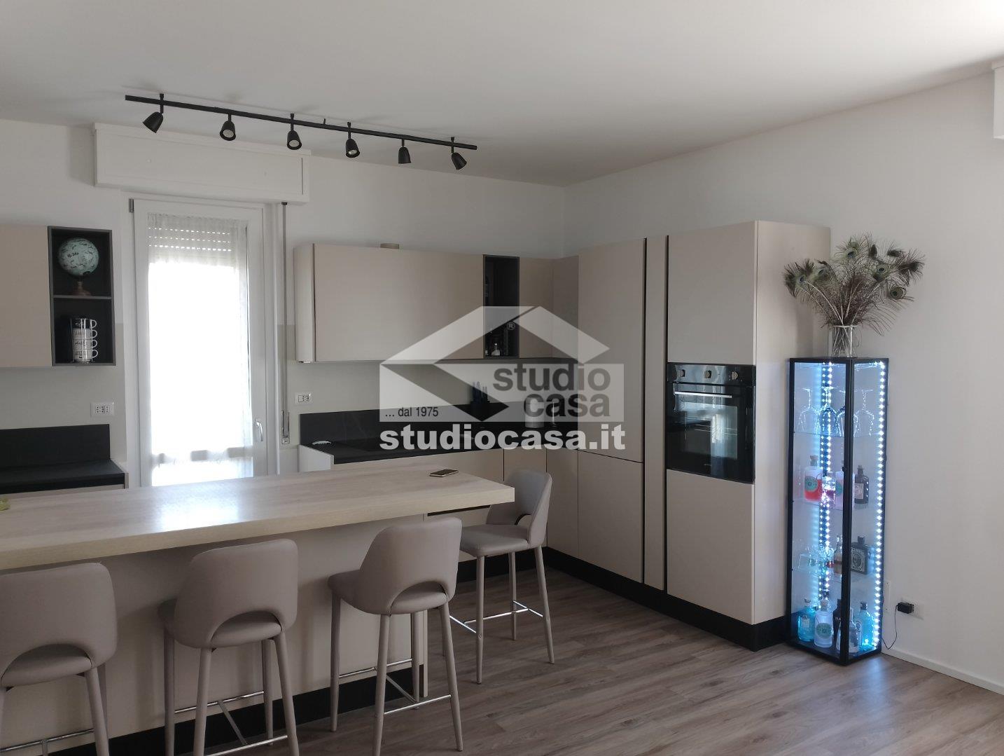 Appartamento in affitto a Maleo