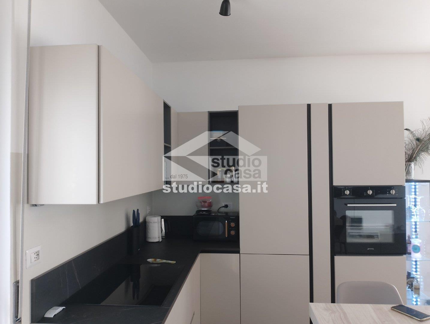 Appartamento in affitto a Maleo