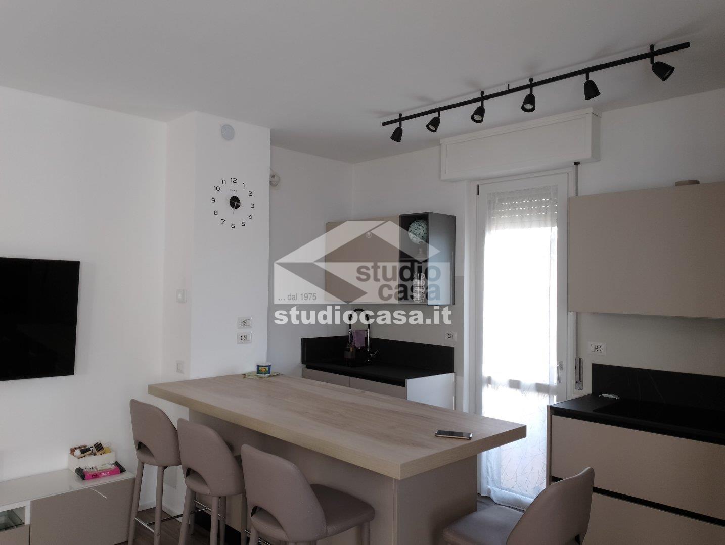 Appartamento in affitto a Maleo