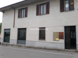Stabile in affitto a Castiglione d'Adda