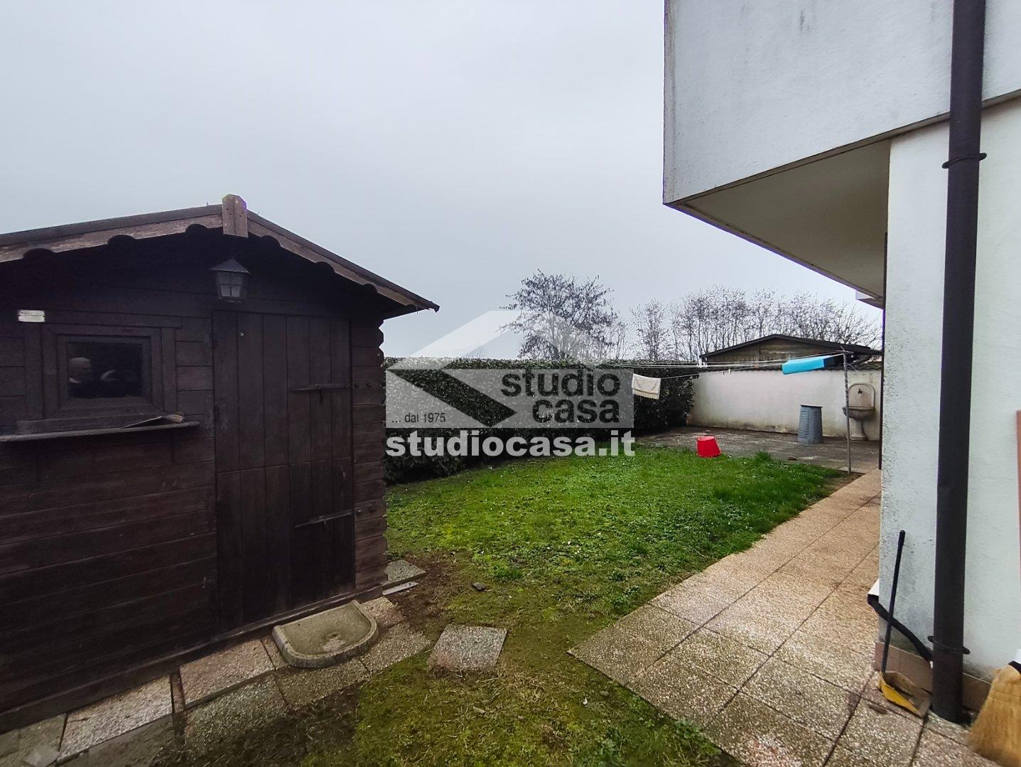 Villa Bifamiliare in vendita a Cappella Cantone