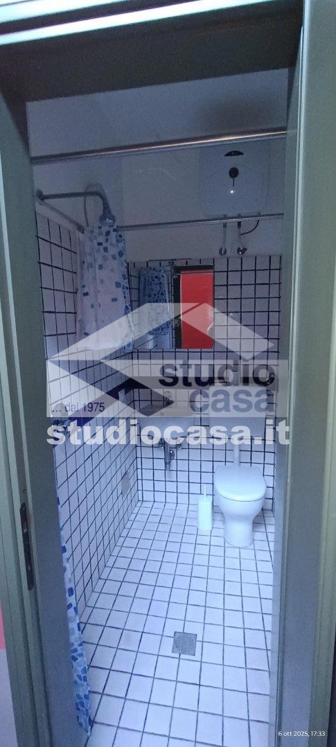 Negozio in affitto a Castelleone